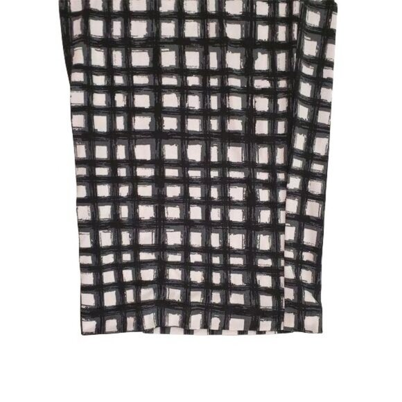 Nina Leonard | Plaid Checkered Pants - Picture 6 of 8